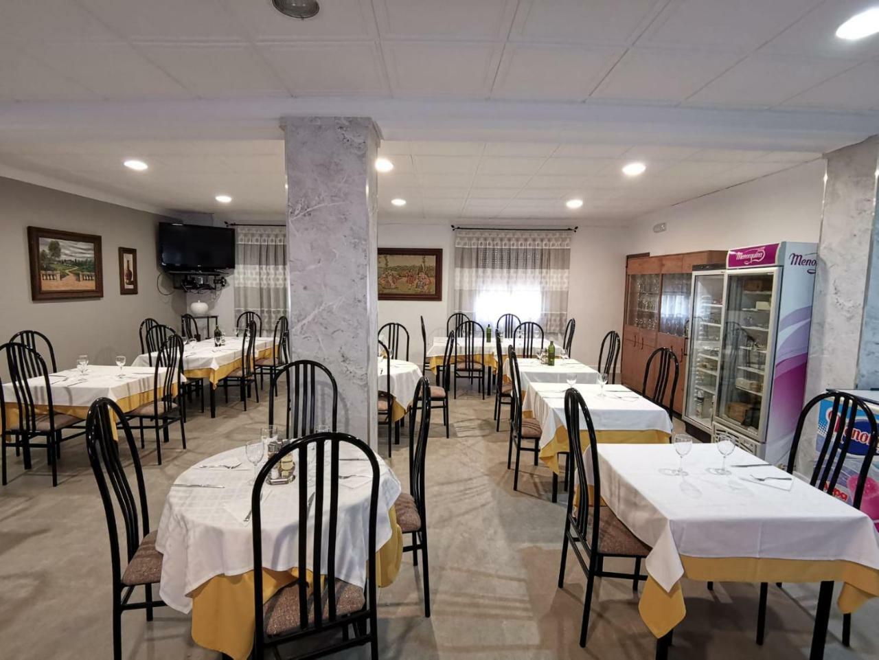 Hostal El Sevillano Rus 외부 사진